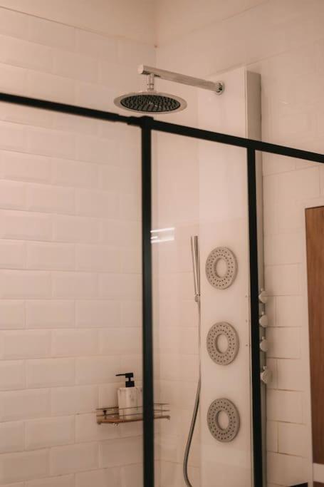 Ultimate Comfort ! Jacuzzi & Sauna. Besançon Esterno foto
